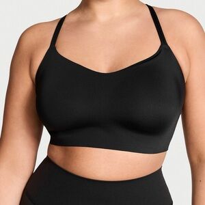 Elevate™ Stretch-Comfort Strappy-Back Sports Bra , Size M DD